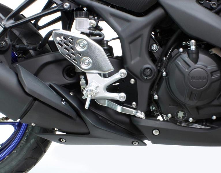 YAMAHA YZF-R25 ハリケーン ステップオフセットプレート【HF5304