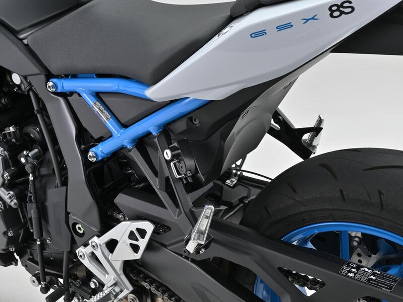 DAYTONA GSX-8S GSX-8R ヘルメットホルダー 48653 | DAYTONA